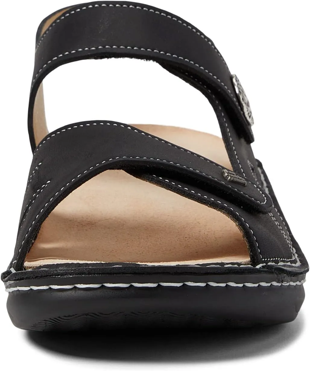 Barbuda Finn Comfort Flat Sandals in Black Sirio