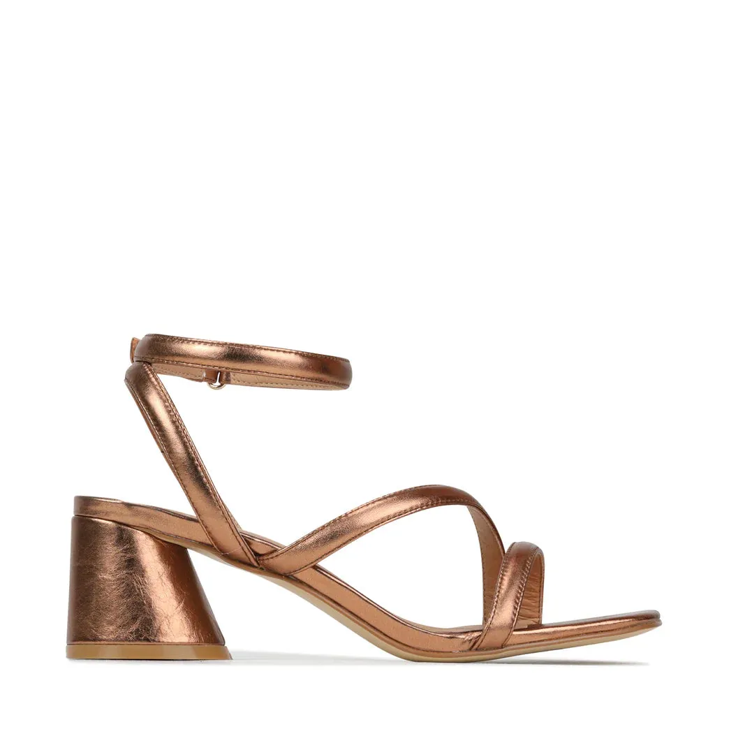 Petricia Sandal in Copper Metalic